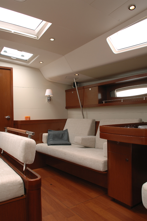 Beneteau Oceanis 54 21